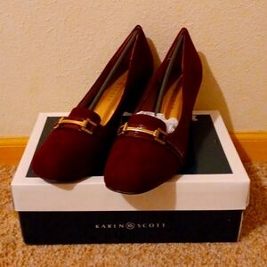 Karen Scott 9.5W pump